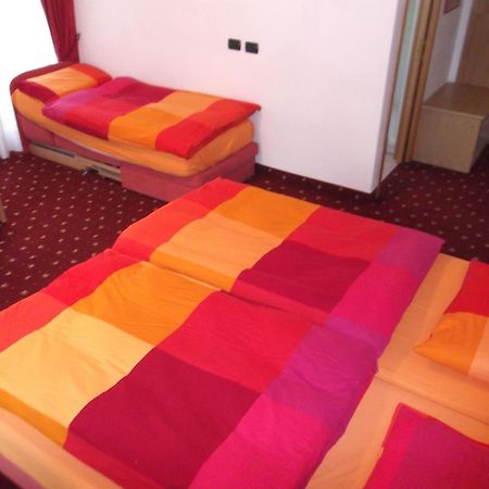 Hotel Tyrolia Malga Ciapela Esterno foto