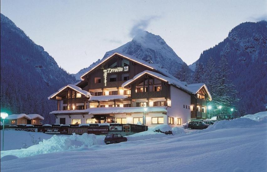 Hotel Tyrolia Malga Ciapela Esterno foto
