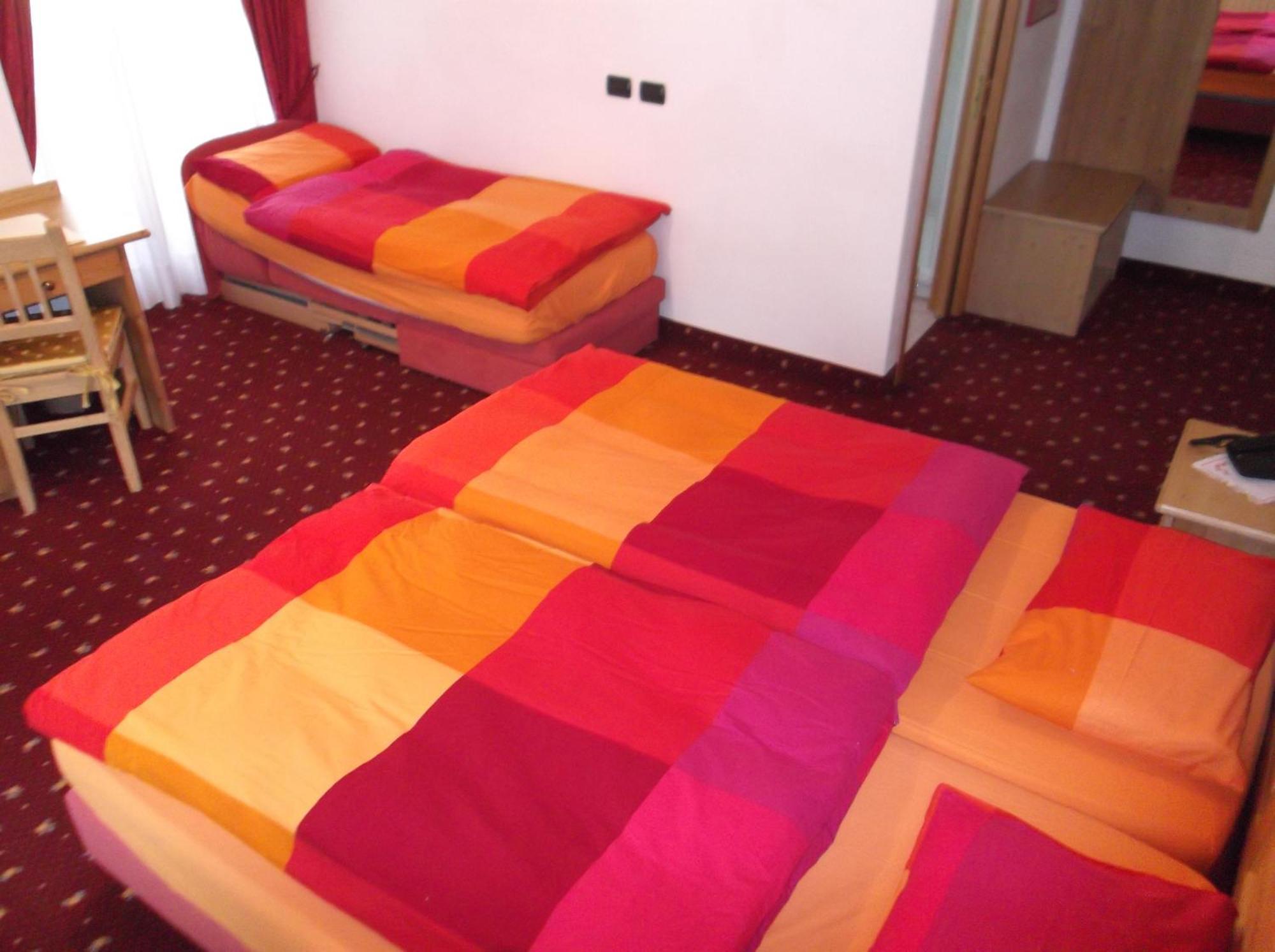 Hotel Tyrolia Malga Ciapela Esterno foto