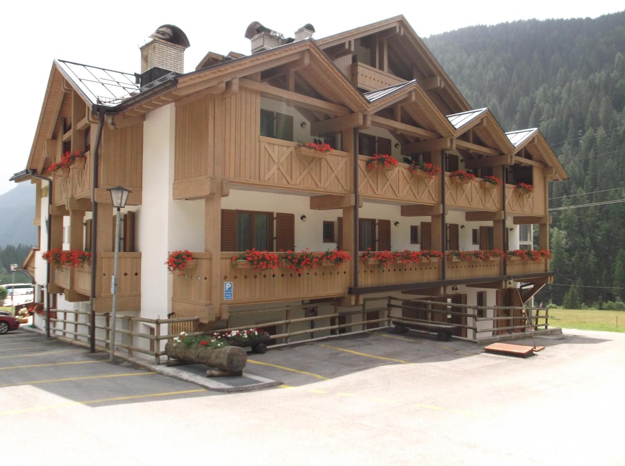 Hotel Tyrolia Malga Ciapela Esterno foto