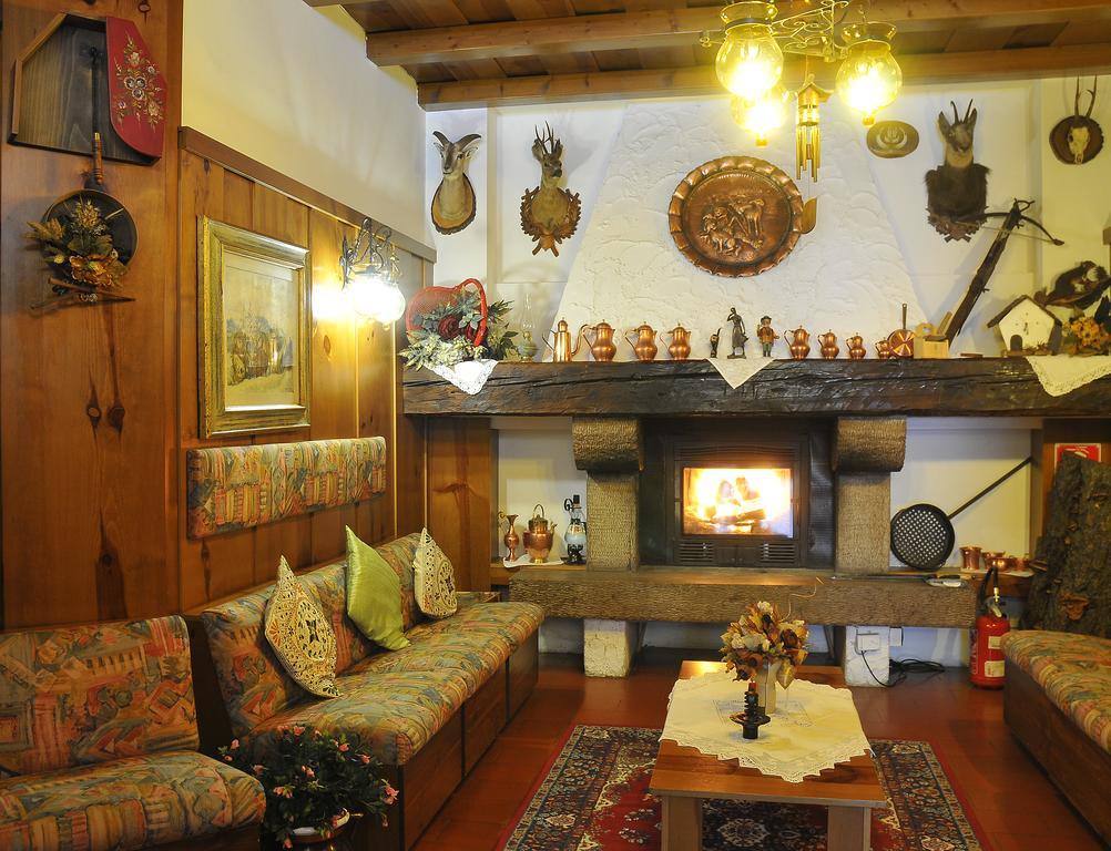 Hotel Tyrolia Malga Ciapela Esterno foto