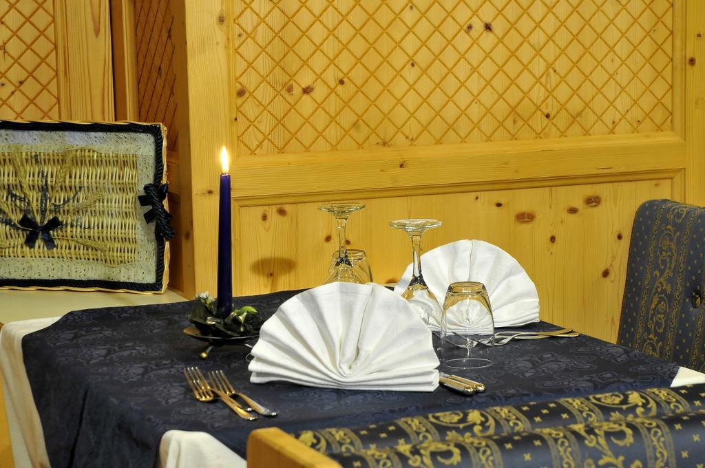 Hotel Tyrolia Malga Ciapela Esterno foto