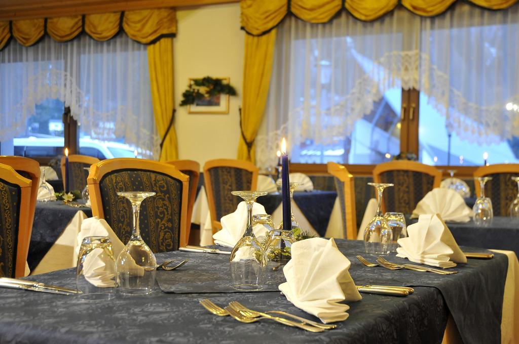 Hotel Tyrolia Malga Ciapela Esterno foto